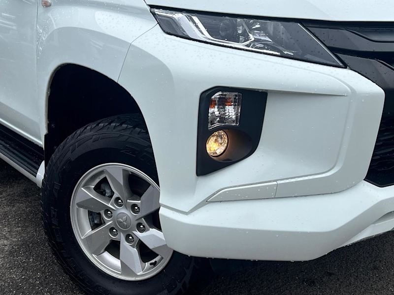 2018 Mitsubishi Triton MR MY19 GLX+ Double Cab White 6 Speed Sports Automatic Utility62934708313473111