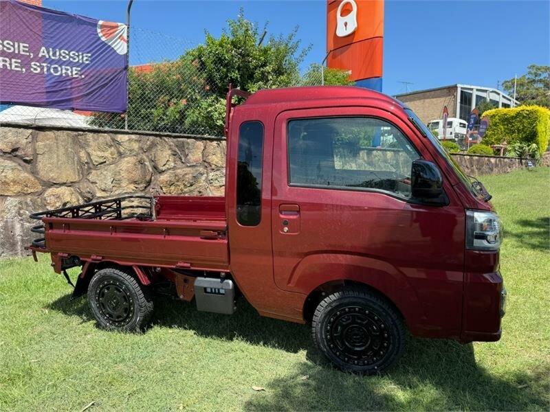 2024 Daihatsu Hi-jet S510P Jumbo Extra Red 5 Speed Manual Cab Chassis62886406341889111