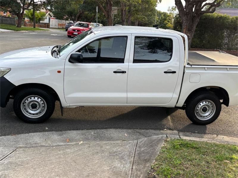 2014 Toyota Hilux TGN16R MY14 Workmate White 4 Speed Automatic Dual Cab Pick-up62937625355267114