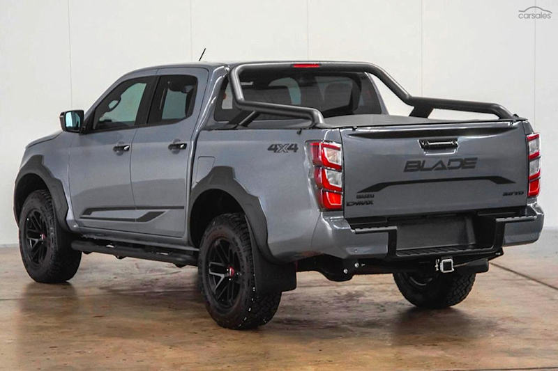 2025 Isuzu D-MAX RG MY24 BLADE Crew Cab Grey 6 Speed Sports Automatic Utility62882737452801114