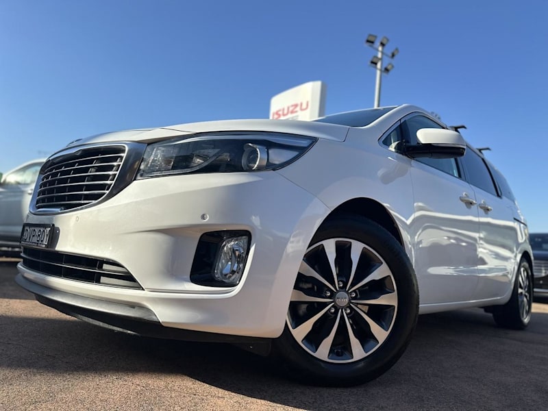 2018 Kia Carnival YP MY18 SLi White 6 Speed Automatic Wagon63437623052545111