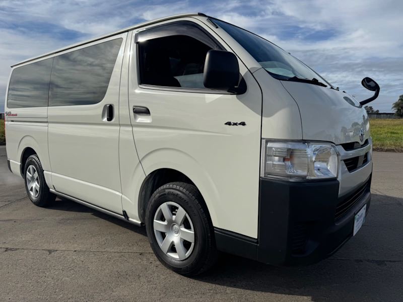 2020 TOYOTA 4X4 HIACE LWB (4 DOOR  OPTION), diesel auto, low kms 4WD!62940490541955112
