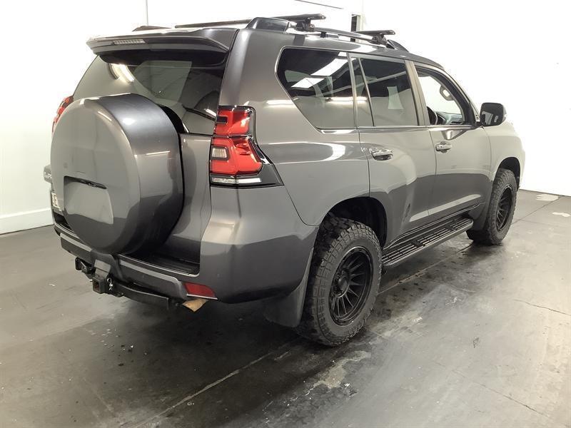 2017 Toyota Landcruiser Prado GDJ150R MY17 GXL (4x4) Graphite 6 Speed Automatic Wagon62932712153857113