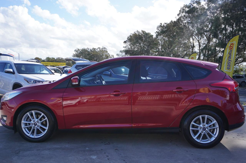 2016 Ford Focus LZ Trend Red 6 Speed Automatic Hatchback62936663220354111