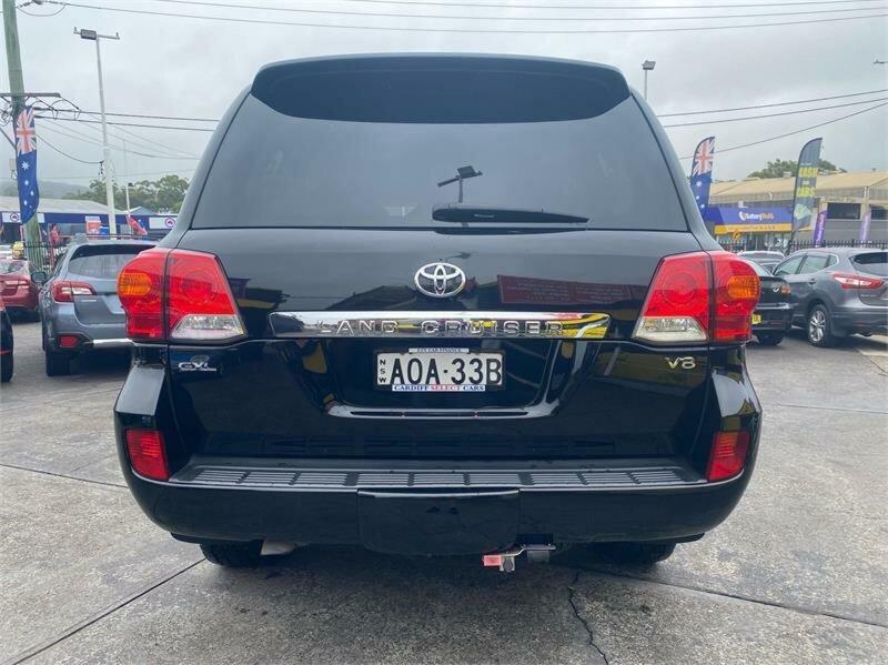 2014 Toyota Landcruiser VDJ200R MY13 GXL (4x4) Black 6 Speed Automatic Wagon62935684510850113