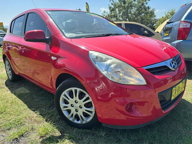2011 Hyundai i20 PB MY12 Active Red 5 Speed Manual Hatchback62935680784643112