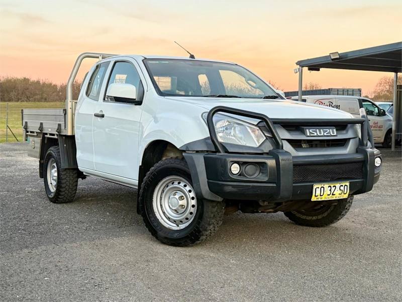 2017 Isuzu D-MAX SX White 6 Speed Sports Automatic Cab Chassis62882766216194110