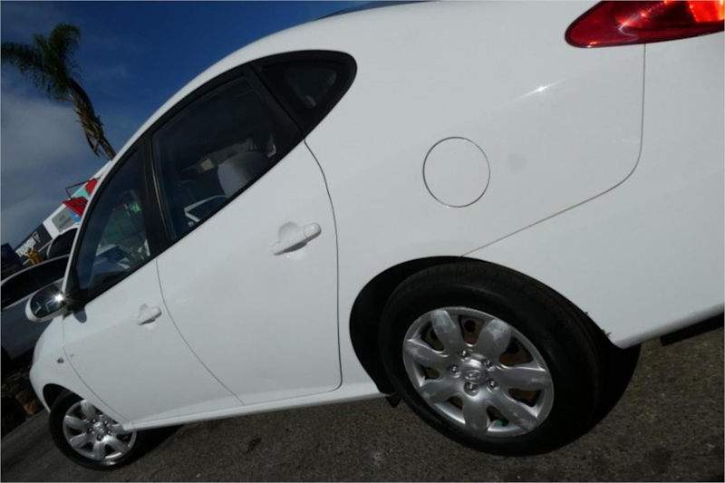 2008 Hyundai Elantra HD SX White 4 Speed Automatic Sedan62934699039747114