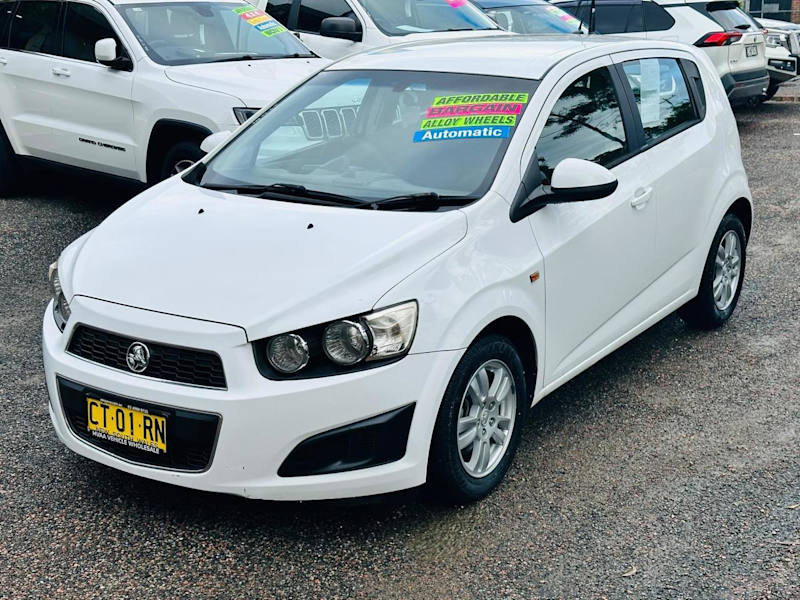 2011 Holden Barina TM White 6 Speed Automatic Hatchback62882737303810110