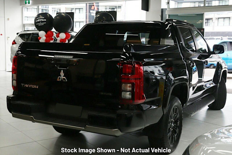 2024 Mitsubishi Triton MV GSR Black Sports Automatic Utility62882737838082112
