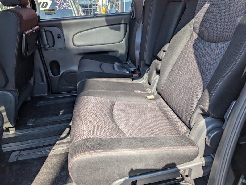2013 NISSAN SERENA 8 seats62882768428931112