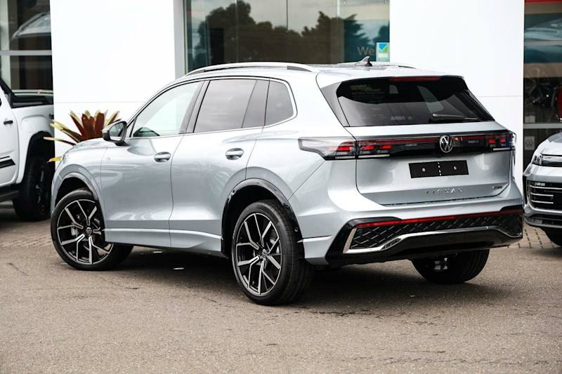 2024 Volkswagen Tiguan CT MY25 195TSI R-Line DSG 4MOTION Oyster Silver 7 Speed62882737737219111