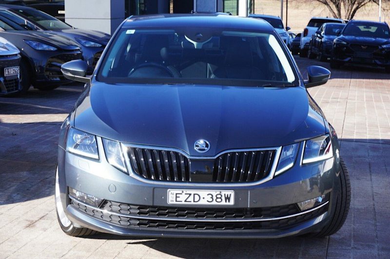 2019 Skoda Octavia NE MY19 110TSI Sedan Quartz Grey 6 Speed Manual Liftback62936660113409111