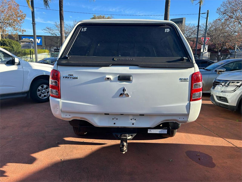 2016 Mitsubishi Triton MQ MY17 GLX White 5 Speed Automatic Dual Cab Utility62933705206146114