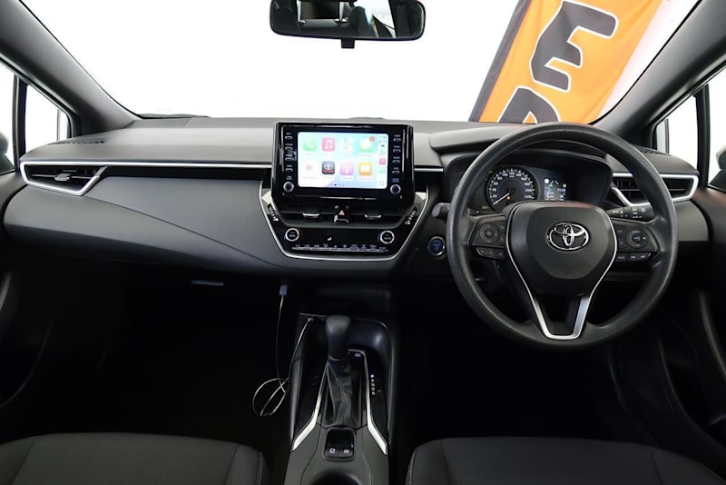 2022 Toyota Corolla Silver Pearl Hatchback62937623750657114