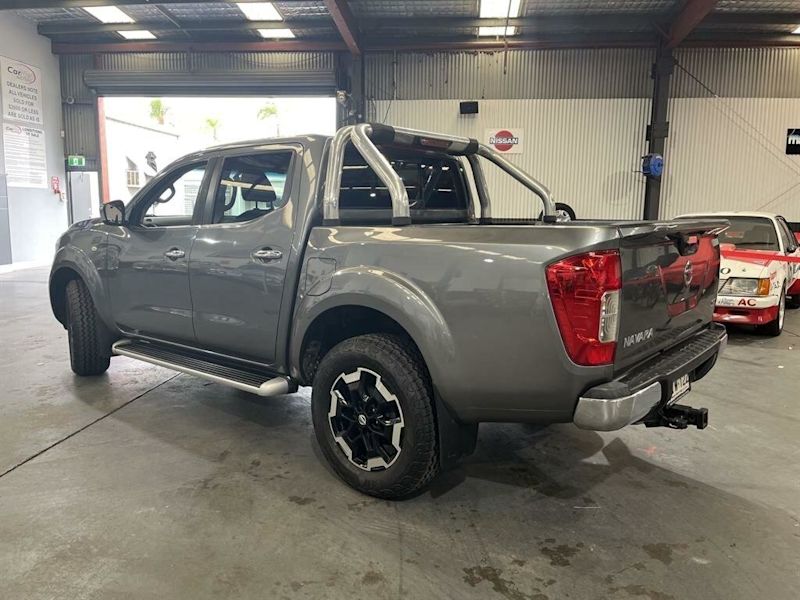 2018 Nissan Navara D23 Series II ST (4x2) Grey 7 Speed Automatic Dual Cab Utility62935690650113112