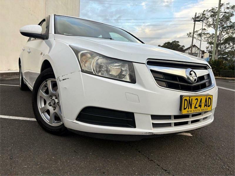 2010 Holden Cruze JG CD White 6 Speed Automatic Sedan62934698915331110