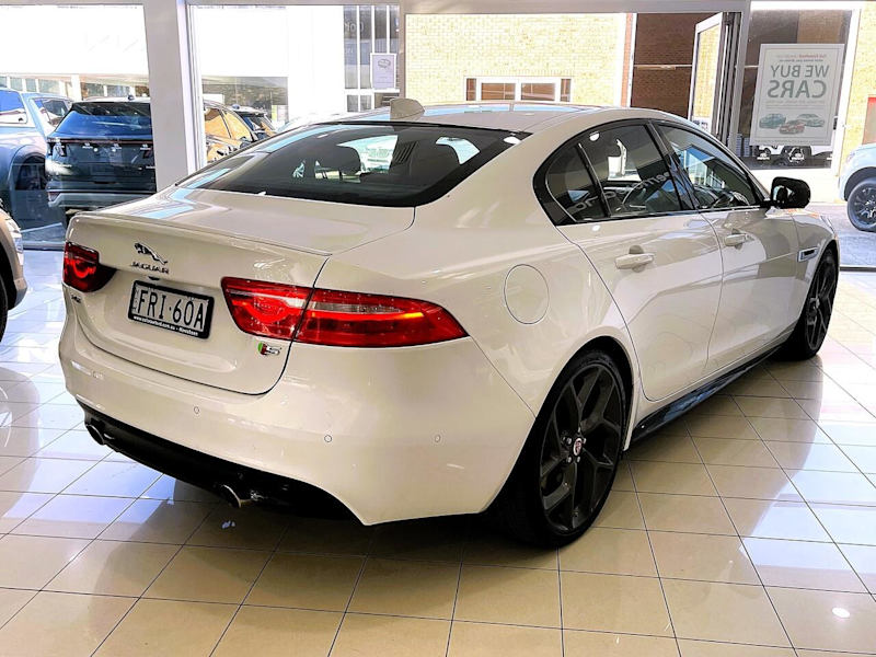 2016 Jaguar XE S White 8 Speed Automatic Sedan62933712467459114
