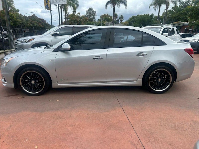 2013 Holden Cruze JH MY13 SRi V Silver, Chrome 6 Speed Automatic Sedan62933708332033113