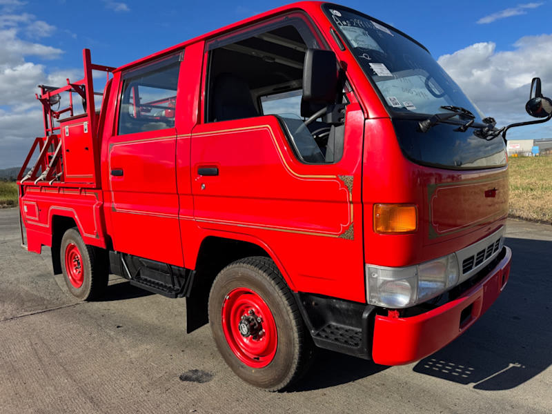 1996 TOYOTA 4WD Fire-Truck, 10k kms, diesel, 4X4!!62935683912962114