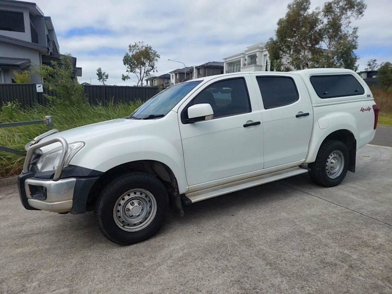 2017 Isuzu D-MAX TF MY15.5 SX HI-Ride (4x4) White 5 Speed Automatic Crew Cab Utility62933714098051110