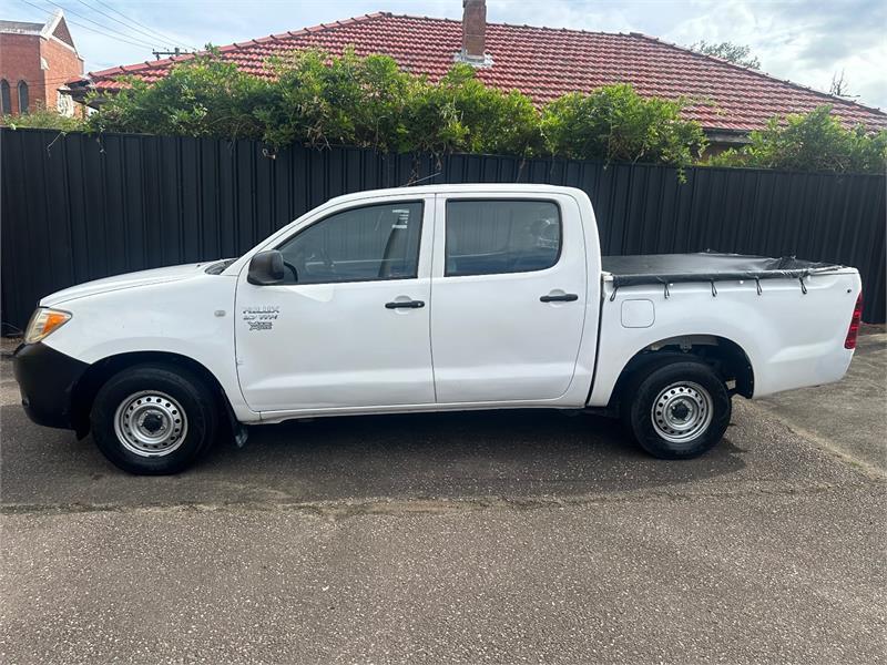 2007 Toyota Hilux TGN16R 06 Upgrade Workmate White 5 Speed Manual Dual Cab Pick-up62882737389827113