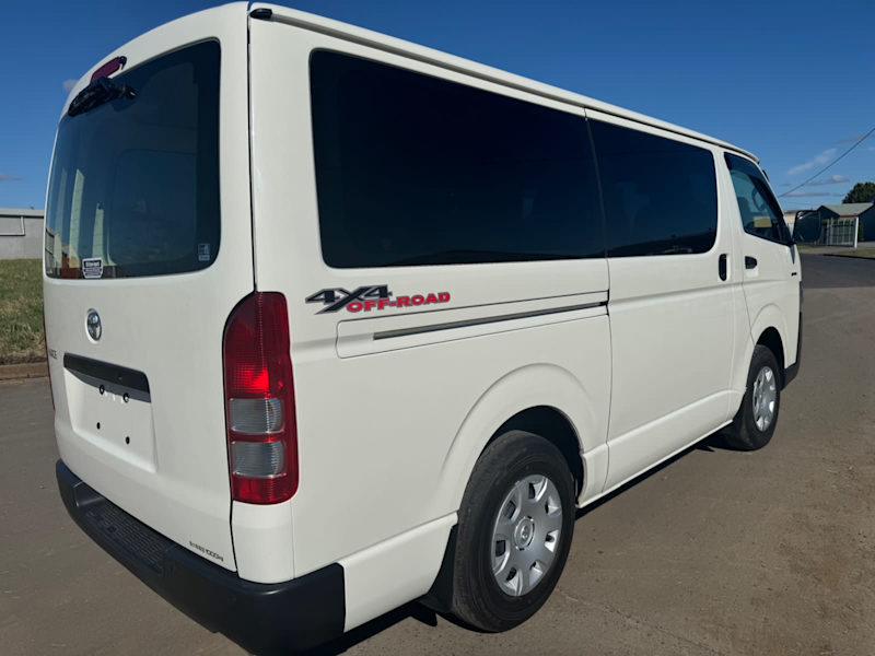 2022 TOYOTA 4WD HIACE LWB 4X4, diesel, auto62936659707523112