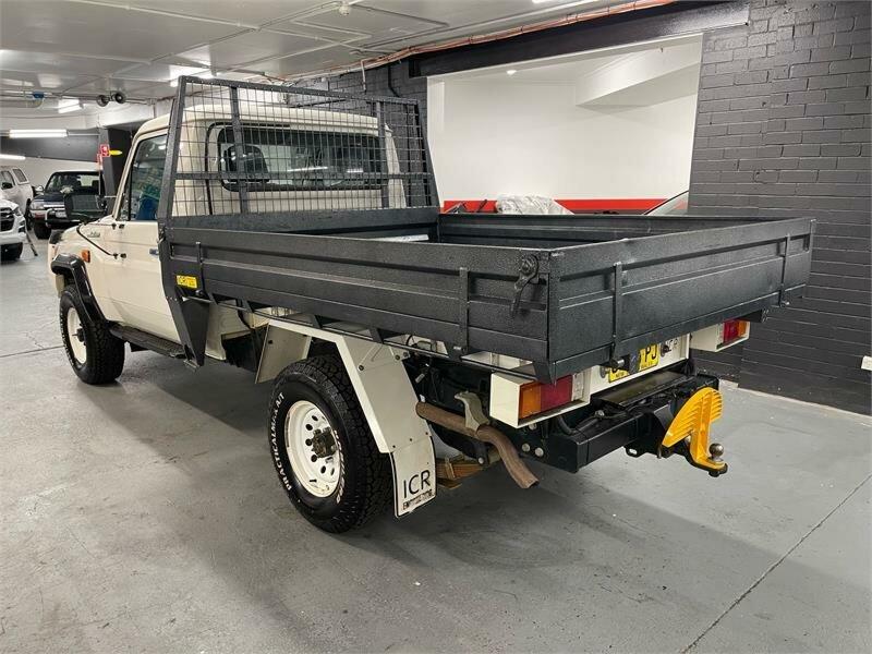 2018 Toyota Landcruiser VDJ79R MY18 Workmate (4x4) White 5 Speed Manual Cab Chassis62934700733699114