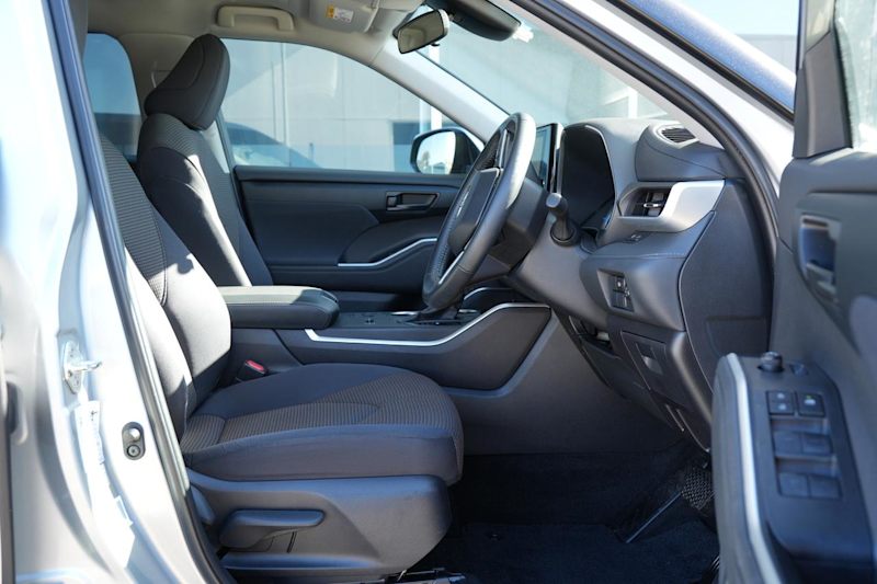 2022 Toyota Kluger Silver Storm Wagon62932713139459113