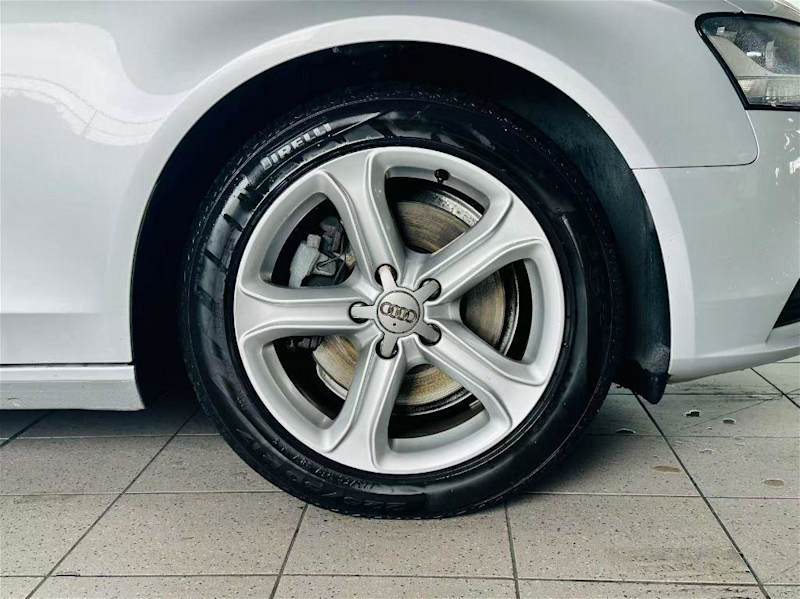 2012 Audi A4 B8 (8K) MY13 1.8 TFSI Silver CVT Multitronic Sedan62934707366147113