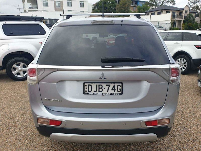 2014 Mitsubishi Outlander ZJ MY14.5 LS (4x2) Silver Continuous Variable Wagon62882767132674114