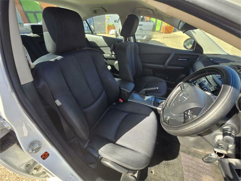 2011 Mazda 6 GH1052 MY10 Classic White 5 Speed Sports Automatic Sedan62882764818307112