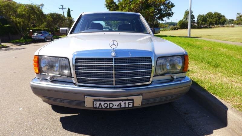 1990 Mercedes-Benz 420 SEL Metallic Silver 4 Speed Automatic Sedan62938583986947111