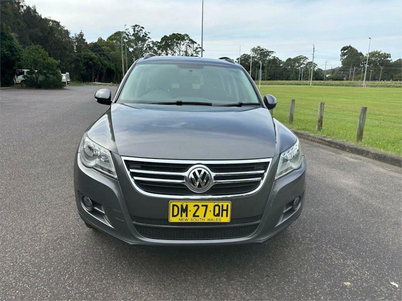 2011 Volkswagen Tiguan 5NC MY11 125 TSI Grey 6 Speed Manual Wagon62940490645250113