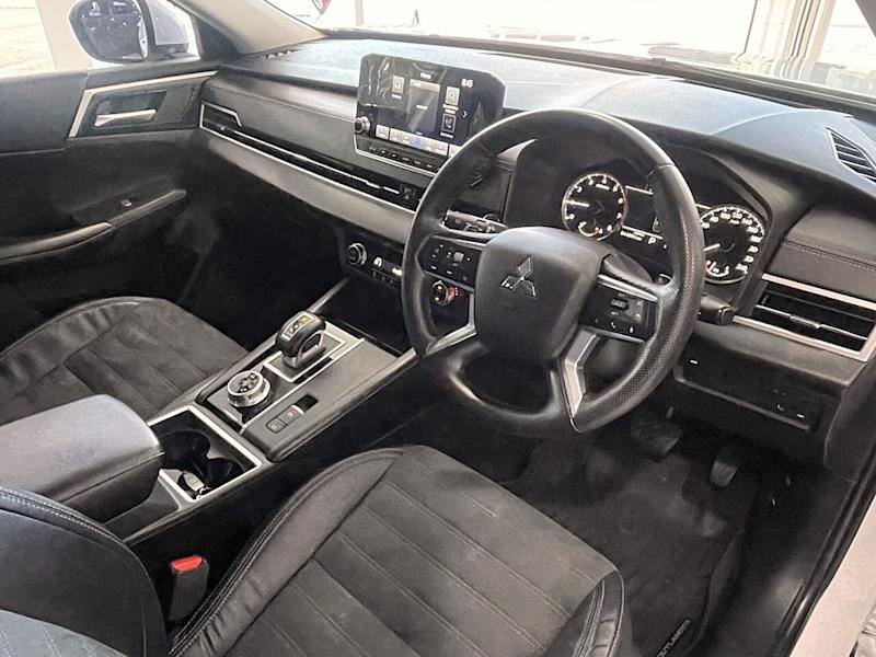 2022 Mitsubishi Outlander ZM MY22 Aspire 7 Seat (2WD) White Continuous Variable Wagon62933710365186111