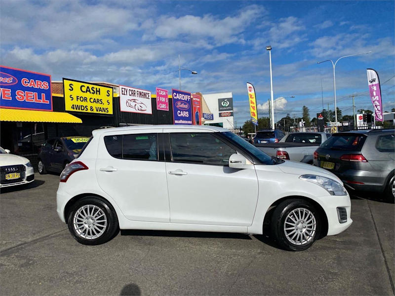 2014 Suzuki Swift FZ GL White 4 Speed Automatic Hatchback62933709182337111