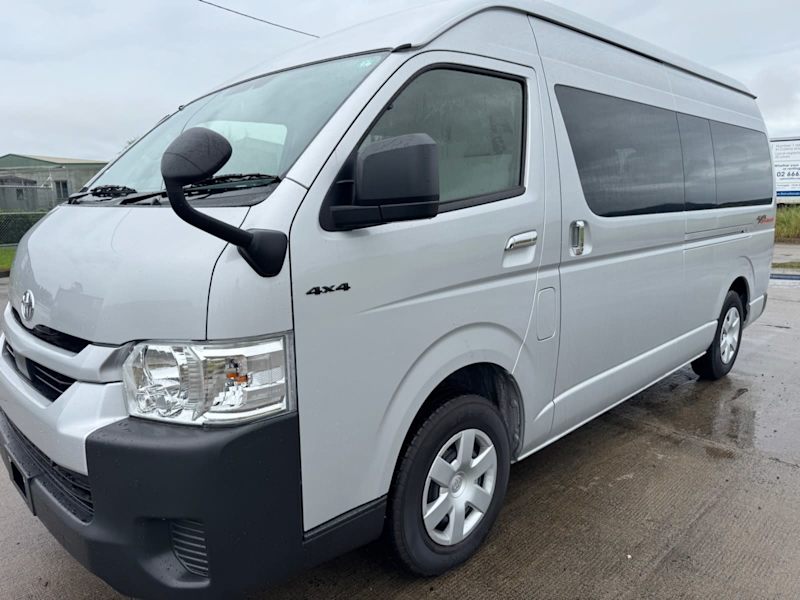 2024 4WD BUS, 14-seater! TOYOTA HIACE SLWB brand new!! Choice of four!62935682983171111