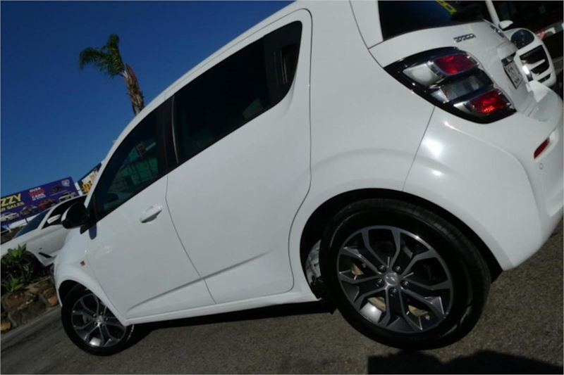 2017 Holden Barina TM MY17 LS White 5 Speed Manual Hatchback62885349600131114