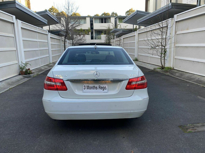 2011 Mercedes-Benz E-Class W212 E250 CDI BlueEFFICIENCY Avantgarde White 5 Speed Sports Automatic62882770580097114