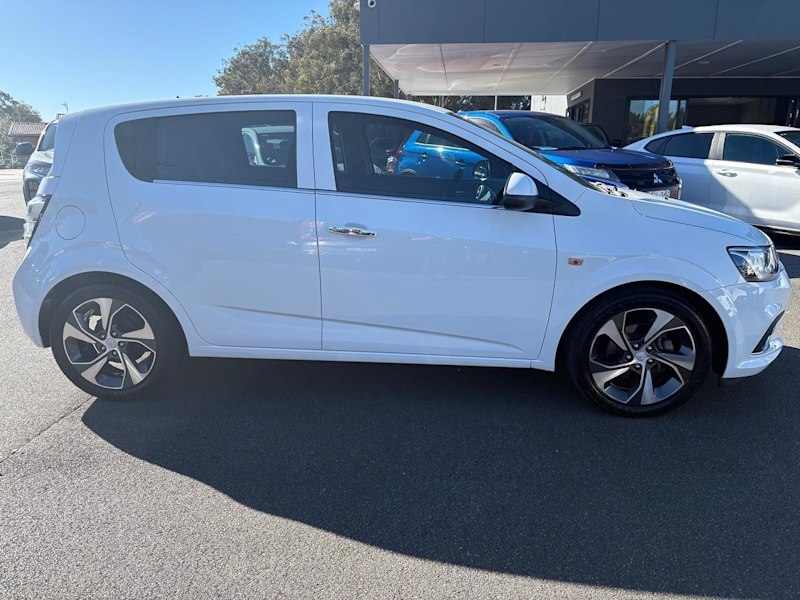 2016 Holden Barina TM MY17 LT White 6 Speed Automatic Hatchback62935689360513111