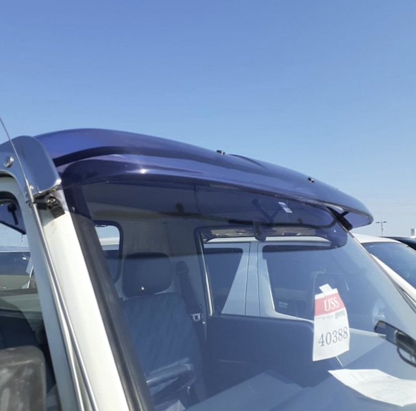 4WD Toyota!!!! Light truck, high/low range, diesel, A/C, P/S, hydraulic tailgate lift.  PERFECTION 62935684096259112