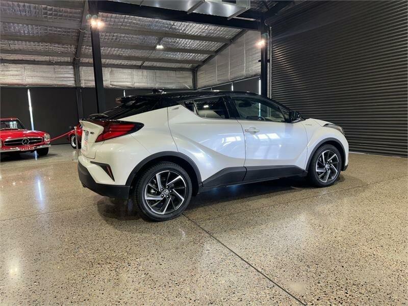 2020 Toyota C-HR NGX10R Koba (2WD) White Continuous Variable Wagon62937624231297112