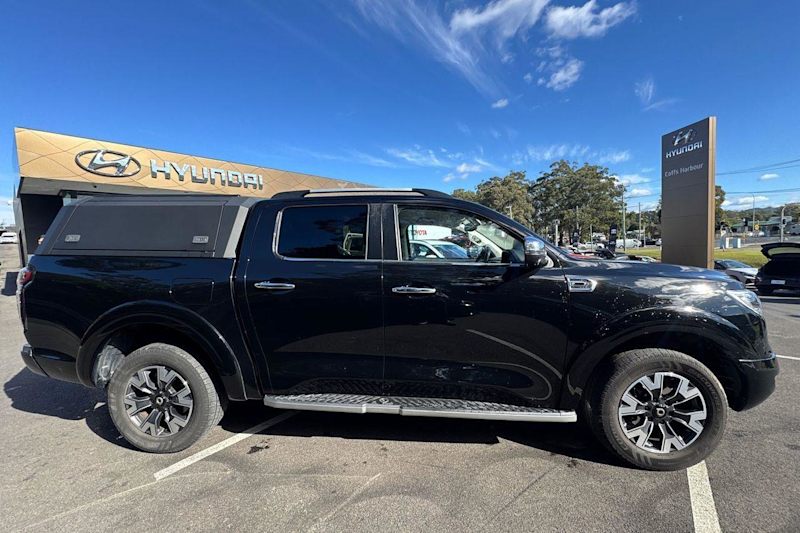 2022 GWM Ute NPW Cannon-L Black 8 Speed Sports Automatic Utility62936657690498112