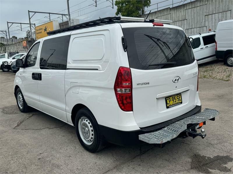 2018 Hyundai iLOAD TQ3-V Series II MY18 White 5 Speed Automatic Van62882765594499114