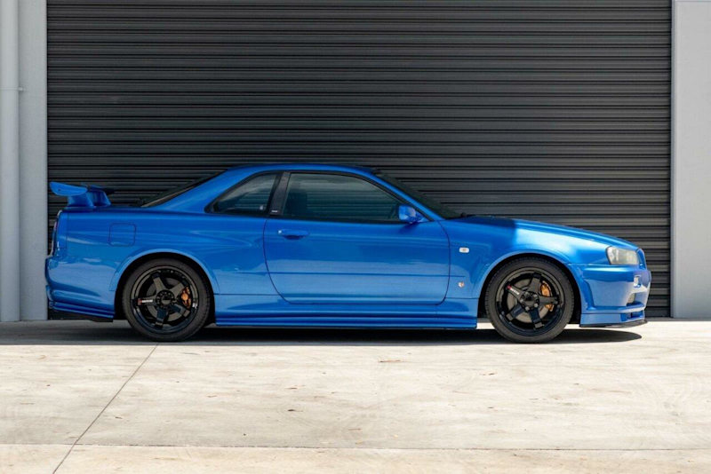 2001 Nissan Skyline GT-R BNR34 SKYLINE GT-R V-SPEC II Bayside Blue Manual Coupe62935690435457112