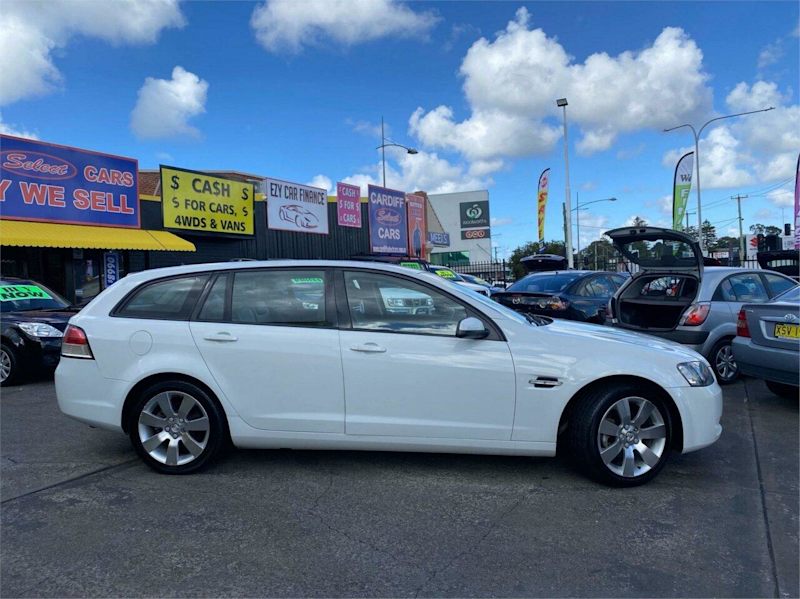 2009 Holden Commodore VE MY09.5 International White 4 Speed Automatic Sportswagon62885349169025111