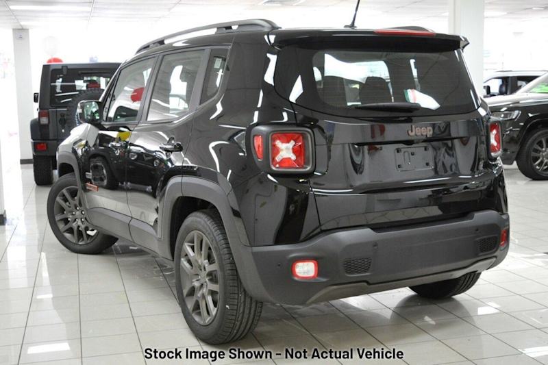 2016 Jeep Renegade BU MY16 75th Anniversary DDCT Black 6 Speed Sports Automatic Dual Clutch62939538243715112