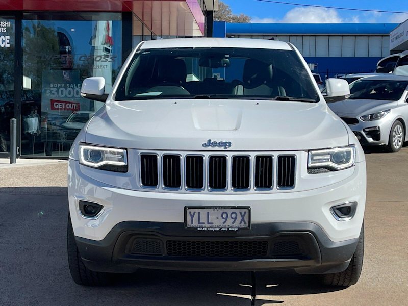 2015 Jeep Grand Cherokee WK MY15 Laredo (4x4) White 8 Speed Automatic Wagon62937623215233111