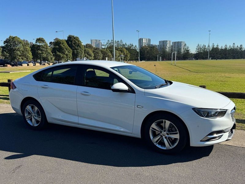 2020 Holden Commodore White Automatic Liftback62882726073857110