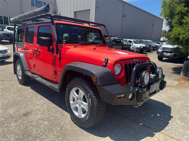 2013 Jeep Wrangler Unlimited JK MY13 Sport (4x4) Red 6 Speed Manual Softtop62937625654274110